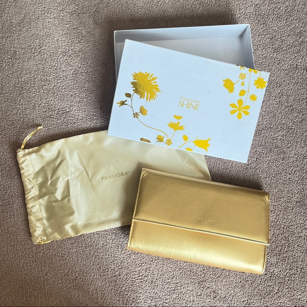 PANDORA Shine limited edition gold clutch